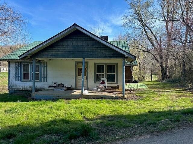2nd image of 4175 Oak Hills Rd