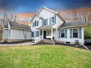 237 Anderson Rd, Clinton, NJ 08809