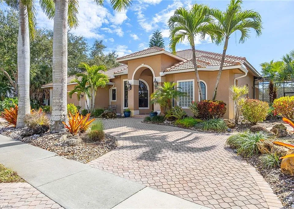 146 Windward Cay