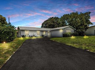 1204 Wynnewood Dr, West Palm Beach, FL 33417