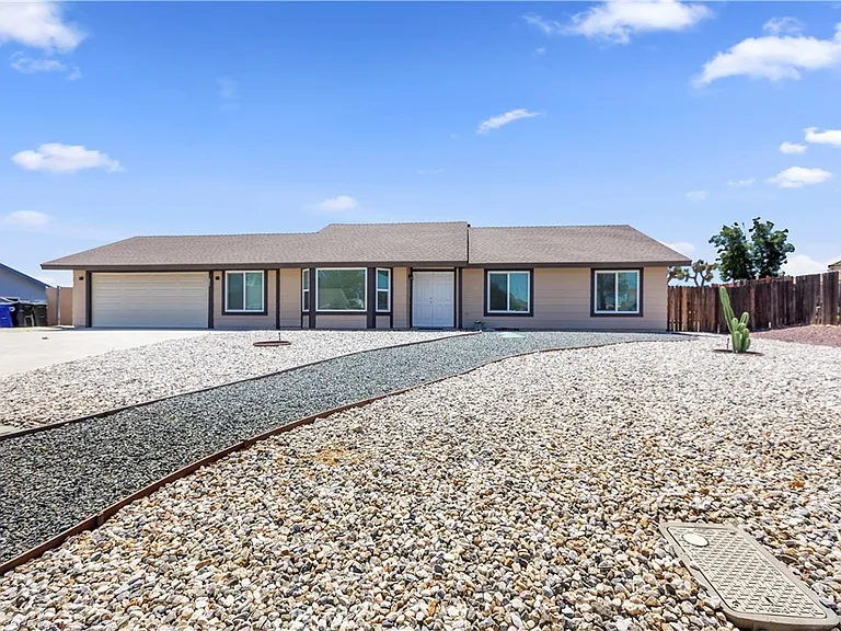 11471 Hollyvale Ave — Photo 1