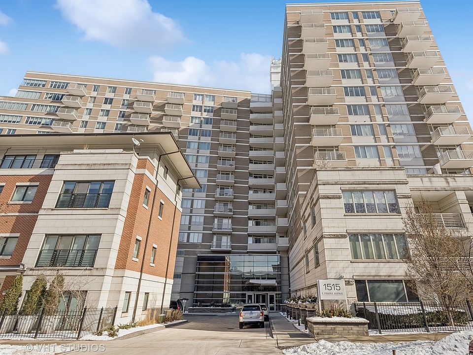 1st image of 1515 S Prairie Ave Unit 809