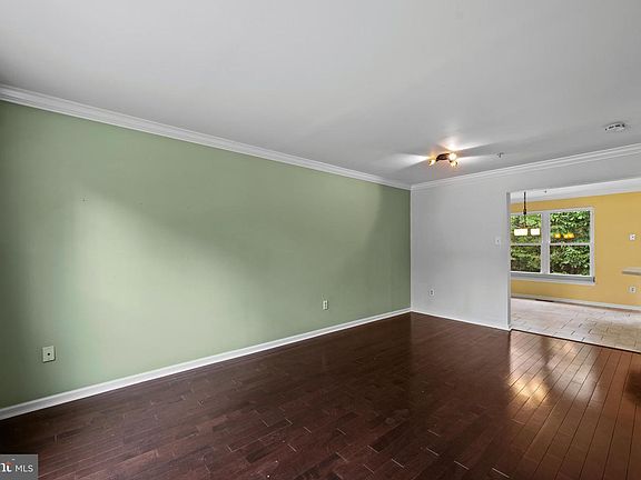 4th image of 2611 Cedar Elm Dr
