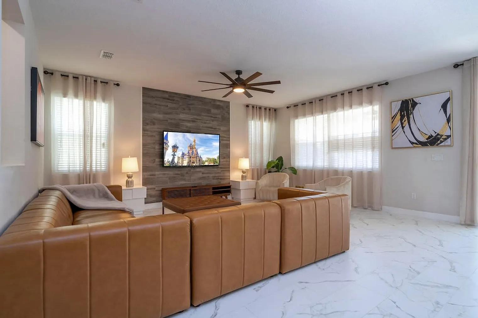 5 bed, 4.0 bath, 4337 sqft, $5,636 — Photo 2