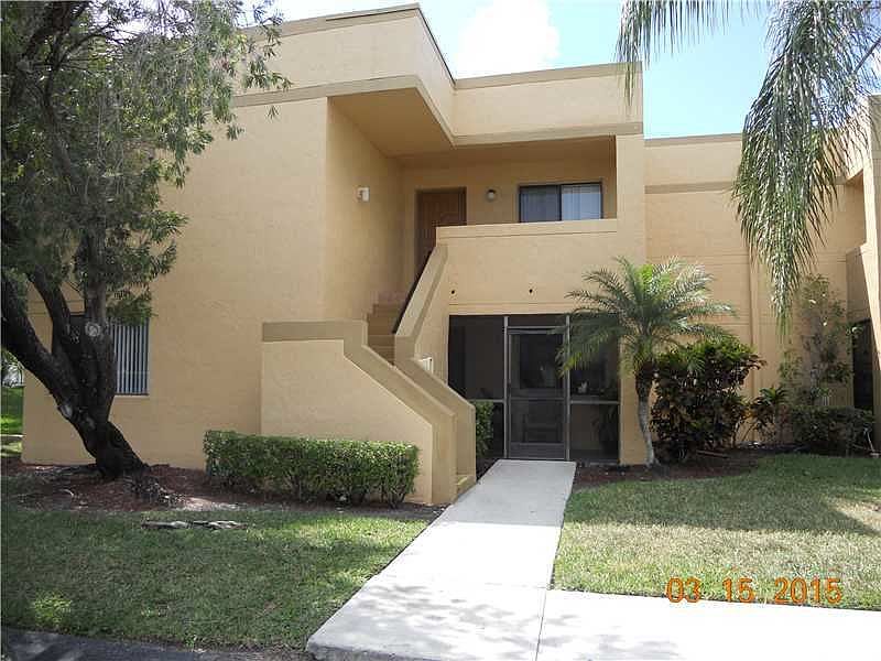1st image of 161 Lakeview Dr APT 101