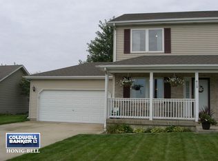 415 S Elizabeth St, Maple Park, IL 60151