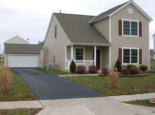 1145 Lake Forest Dr, Hebron, OH 43025