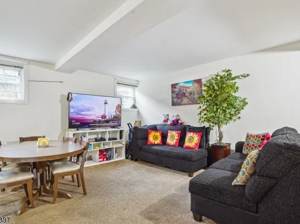 206 Main St #1023, Millburn Twp., NJ 07041