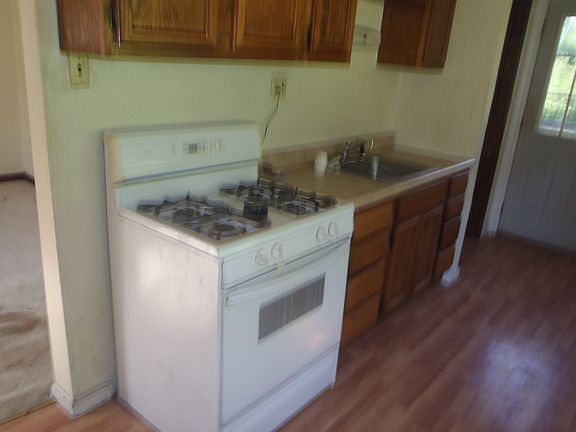 3rd image of 9870 Rivermont Dr