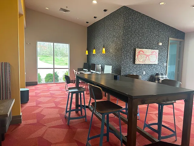 Hawks Landing Apartments — Photo 23