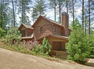 560 Hillsdale Dr, Ellijay, GA 30540