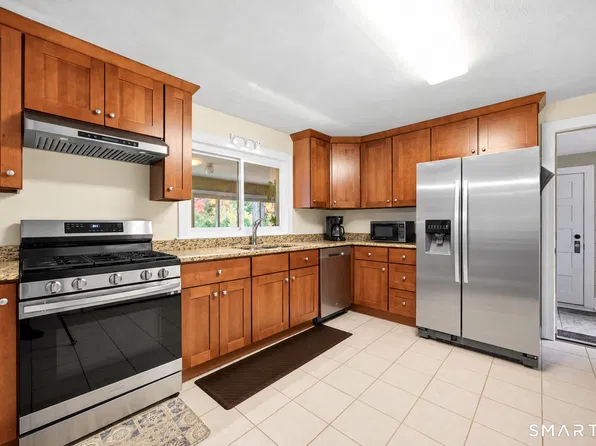 309 Brainard Road, Enfield, CT 06082