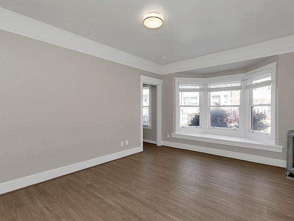 2nd image of 1955 Leavenworth St #31