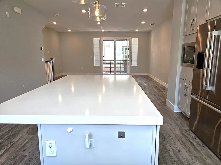 122 Ranch Ln — Photo 4