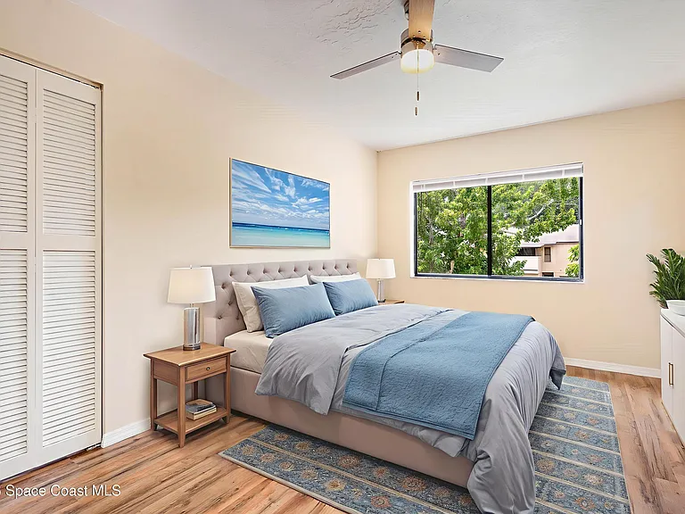 1911 Cashew Courtway — Photo 19