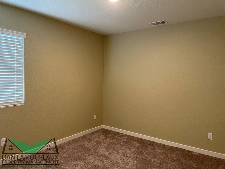 2121 Millsap Pl — Photo 23