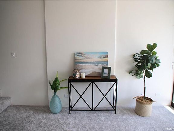 5th image of 739 Hausten St APT 304