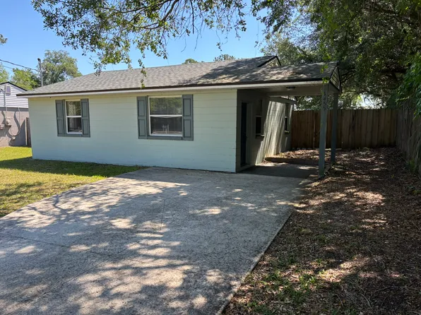 1455 Combs Rd, Jacksonville, FL 32221