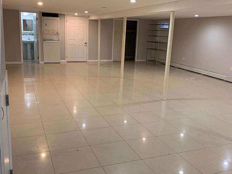 1st image of 5711 Hewlett St #1