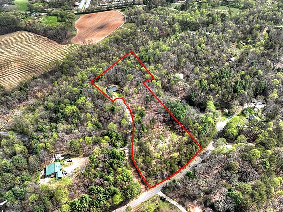 4th image of 927 Hefner Lake Rd