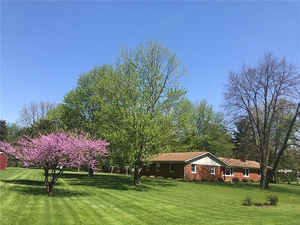 1st image of 105 Knollwood Dr