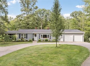 8722 Washington St, Chagrin Falls, OH 44023