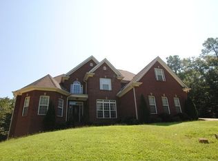 154 Cahaba Falls Ln, Helena, AL 35080