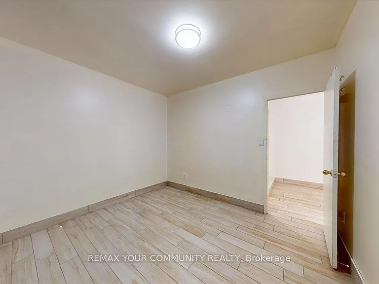 2645 Keele St #1A — Photo 16