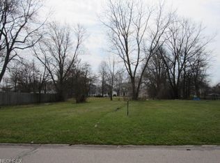 427 16th St, Elyria, OH 44035