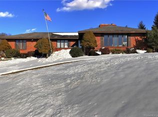 11 Charter Oak Dr, Oxford, CT 06478