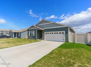 10433 N Belgrave Loop, Hayden Lake, ID 83835