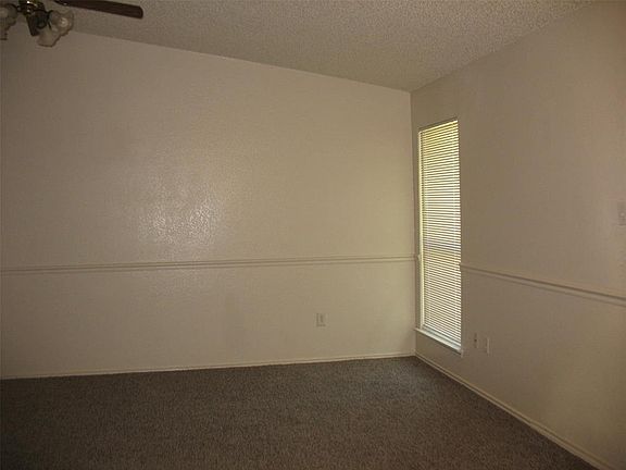 4th image of 1548 Lincolnshire Way