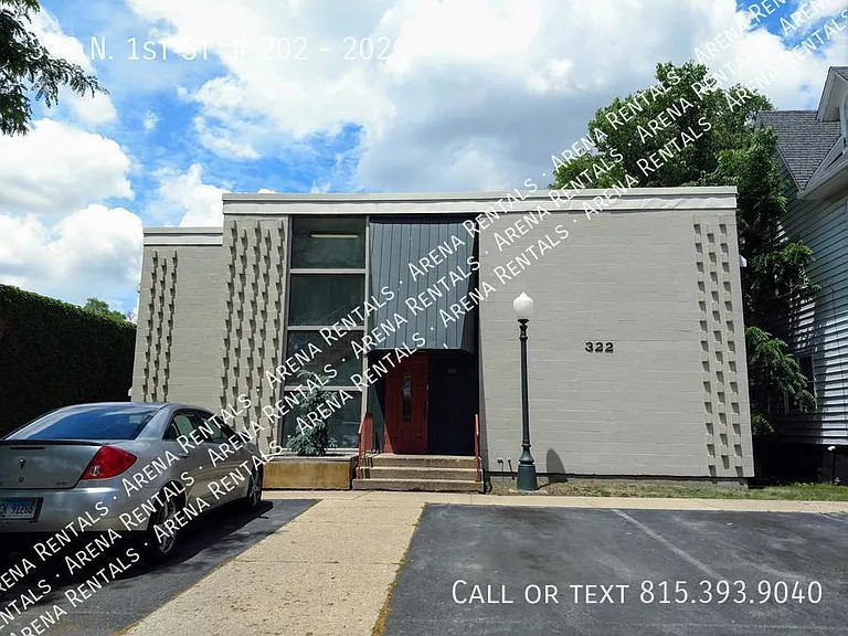 322 N 1st St #202 — Photo 17