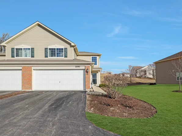 7097 Hidden Green Cir, Fox Lake, IL 60020