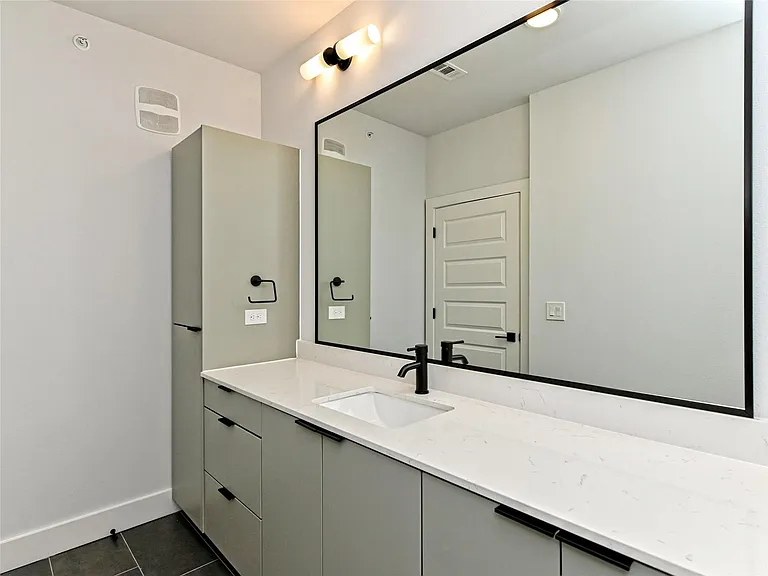 2500 Longview St #518 — Photo 12