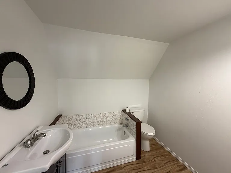 4305 Altamont Dr — Photo 11