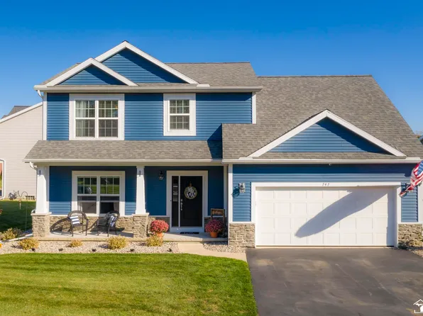 747 Grand Oak Dr, Temperance, MI 48182