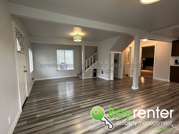 4th image of 1402 E 52nd St