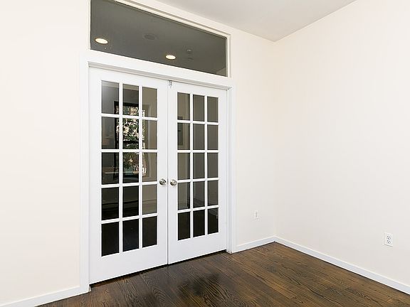 3rd image of 950 Nostrand Ave #3F