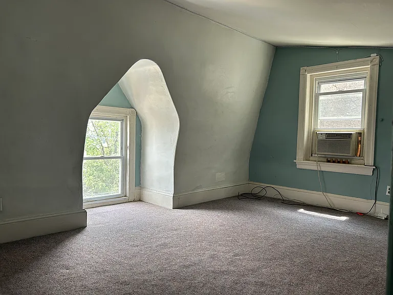 422 Martin St — Photo 12