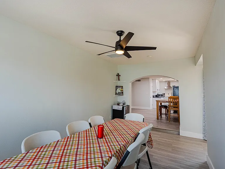 2312 Warbler Ln — Photo 10