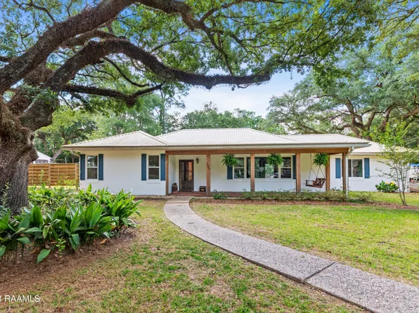 108 Myrtle Oak Dr, New Iberia, LA 70563