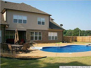 5th image of 1312 Gaston Dr