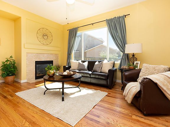 Living Room with gas fireplace