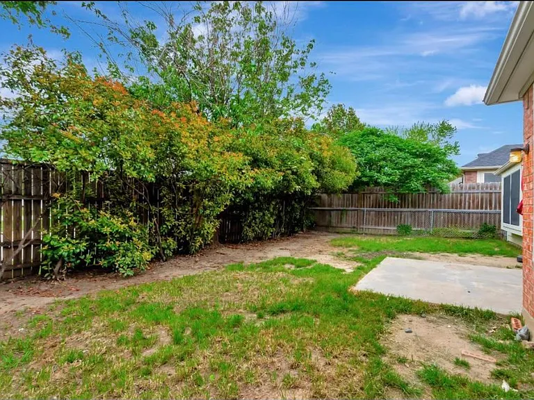 7817 Orland Park Cir — Photo 4