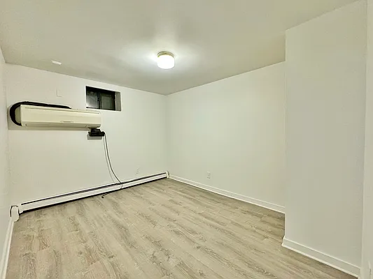 Rented by Pear NYC LLC | media 62