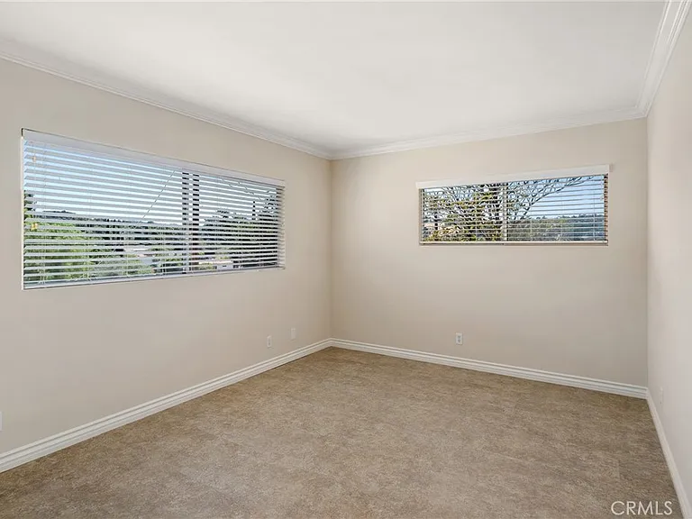 21816 Providencia St — Photo 37
