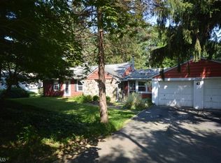 41 Summit Rd, Sparta, NJ 07871