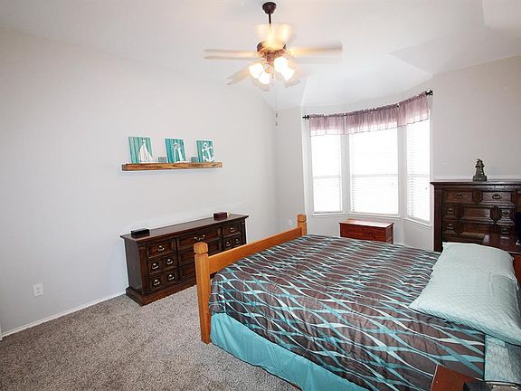 5th image of 4337 Summer Star Ln