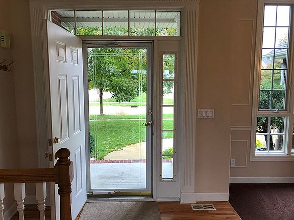 Front entryway